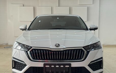 Skoda Octavia IV, 2022 год, 2 530 000 рублей, 2 фотография