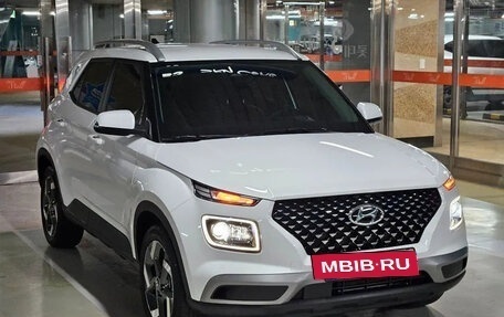 Hyundai Venue I, 2023 год, 1 500 000 рублей, 2 фотография