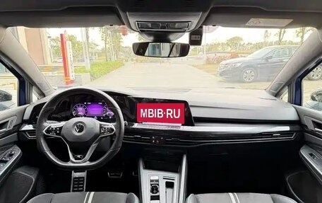 Volkswagen Golf VIII, 2021 год, 1 999 000 рублей, 12 фотография