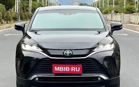 Toyota Harrier, 2024 год, 3 995 010 рублей, 2 фотография