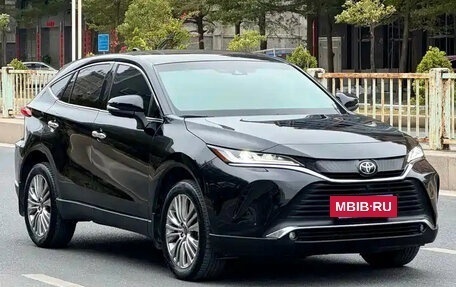 Toyota Harrier, 2024 год, 3 995 010 рублей, 3 фотография