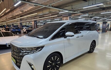 Toyota Alphard, 2024 год, 11 660 000 рублей, 1 фотография