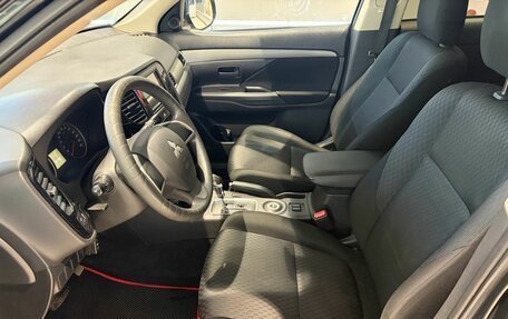 Mitsubishi Outlander III рестайлинг 3, 2012 год, 1 299 000 рублей, 7 фотография