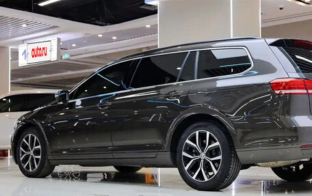 Volkswagen Passat B8 рестайлинг, 2018 год, 1 860 035 рублей, 11 фотография