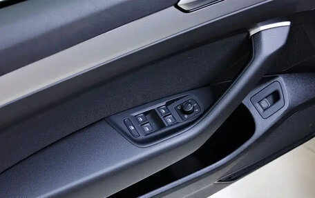 Volkswagen Passat B8 рестайлинг, 2018 год, 1 860 035 рублей, 15 фотография