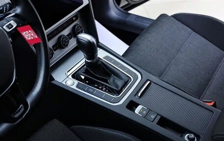 Volkswagen Passat B8 рестайлинг, 2018 год, 1 860 035 рублей, 21 фотография