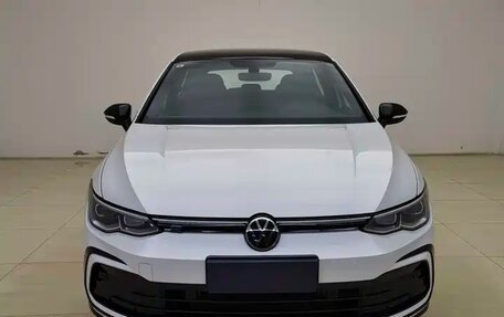 Volkswagen Golf VIII, 2023 год, 2 694 000 рублей, 2 фотография