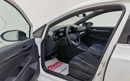 Volkswagen Golf VIII, 2023 год, 2 694 000 рублей, 8 фотография