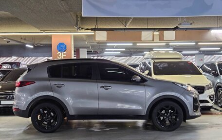 KIA Sportage IV рестайлинг, 2022 год, 1 830 000 рублей, 3 фотография