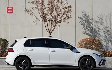 Volkswagen Golf VIII, 2024 год, 2 560 000 рублей, 4 фотография