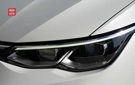 Volkswagen Golf VIII, 2024 год, 2 560 000 рублей, 19 фотография