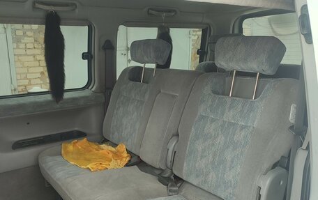 Mazda Bongo Friendee i рестайлинг, 1998 год, 680 000 рублей, 4 фотография
