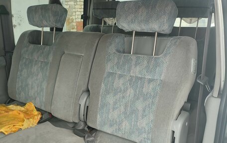 Mazda Bongo Friendee i рестайлинг, 1998 год, 680 000 рублей, 3 фотография