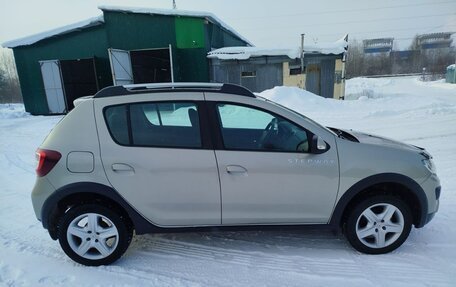 Renault Sandero II рестайлинг, 2017 год, 959 000 рублей, 5 фотография