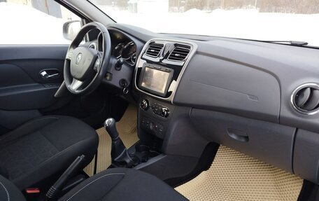 Renault Sandero II рестайлинг, 2017 год, 959 000 рублей, 9 фотография