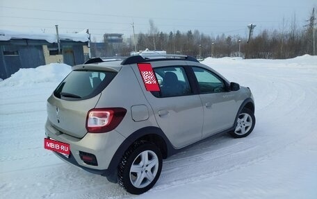 Renault Sandero II рестайлинг, 2017 год, 959 000 рублей, 2 фотография