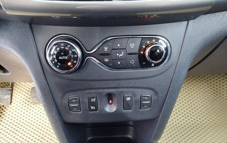 Renault Sandero II рестайлинг, 2017 год, 959 000 рублей, 15 фотография