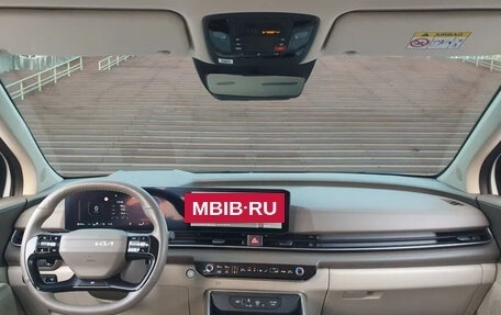 KIA Carnival, 2025 год, 6 230 000 рублей, 7 фотография