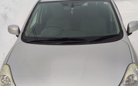 Nissan Wingroad III, 2010 год, 715 000 рублей, 22 фотография