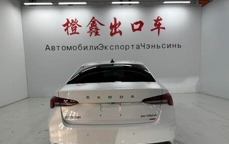 Skoda Octavia IV, 2022 год, 1 760 000 рублей, 5 фотография