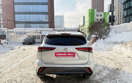 Toyota Highlander, 2021 год, 5 599 000 рублей, 4 фотография