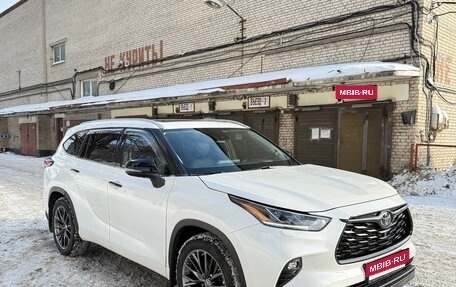 Toyota Highlander, 2021 год, 5 599 000 рублей, 3 фотография