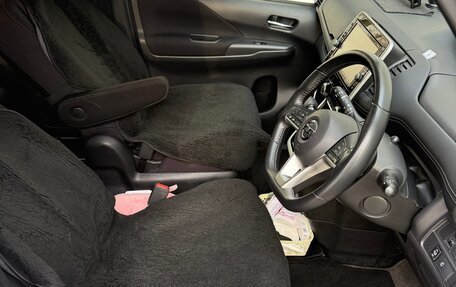 Nissan Serena IV, 2018 год, 2 100 000 рублей, 3 фотография