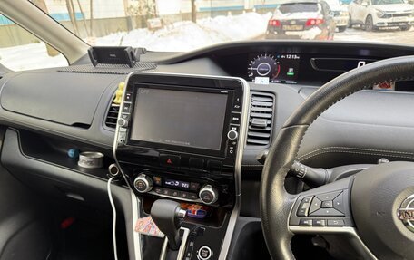 Nissan Serena IV, 2018 год, 2 100 000 рублей, 15 фотография