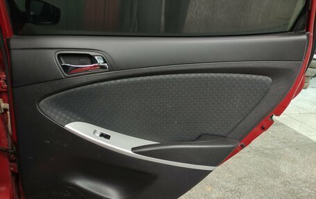 Hyundai Solaris II рестайлинг, 2012 год, 600 000 рублей, 17 фотография