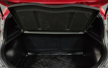 Hyundai Solaris II рестайлинг, 2012 год, 600 000 рублей, 18 фотография