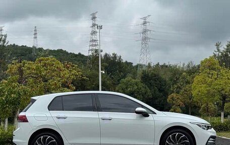 Volkswagen Golf VIII, 2022 год, 1 670 000 рублей, 4 фотография