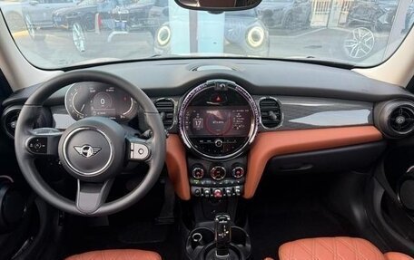 MINI Hatch, 2021 год, 1 600 000 рублей, 7 фотография