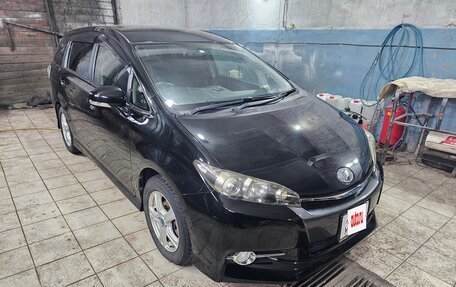 Toyota Wish II, 2013 год, 1 630 000 рублей, 1 фотография
