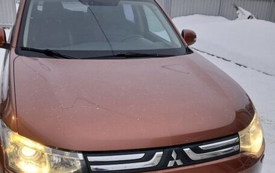 Mitsubishi Outlander III рестайлинг 3, 2012 год, 1 200 000 рублей, 1 фотография