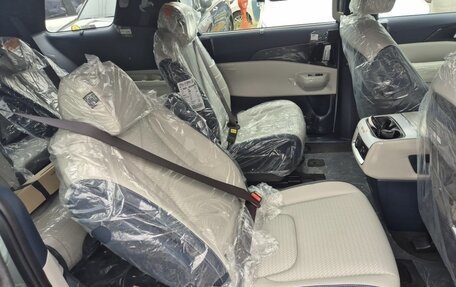 KIA Carnival, 2025 год, 7 700 000 рублей, 14 фотография