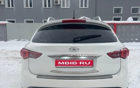 Infiniti QX70, 2013 год, 1 600 000 рублей, 7 фотография