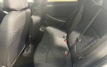 Hyundai Solaris II рестайлинг, 2015 год, 899 800 рублей, 5 фотография