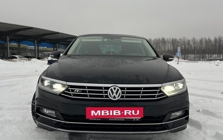 Volkswagen Passat B8 рестайлинг, 2017 год, 2 000 000 рублей, 2 фотография