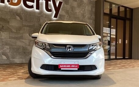 Honda Freed II, 2017 год, 850 000 рублей, 2 фотография