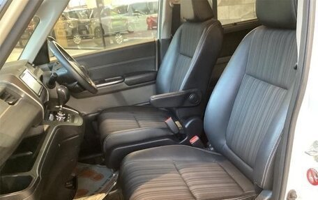 Honda Freed II, 2017 год, 850 000 рублей, 14 фотография