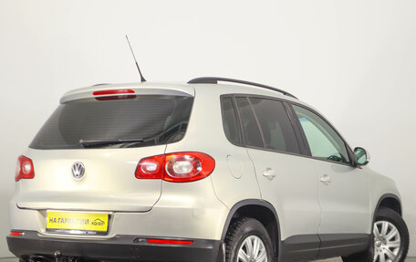 Volkswagen Tiguan I, 2011 год, 979 000 рублей, 5 фотография