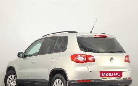 Volkswagen Tiguan I, 2011 год, 979 000 рублей, 7 фотография