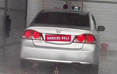 Honda Civic VIII, 2007 год, 750 000 рублей, 28 фотография