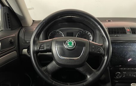 Skoda Octavia, 2011 год, 715 000 рублей, 13 фотография