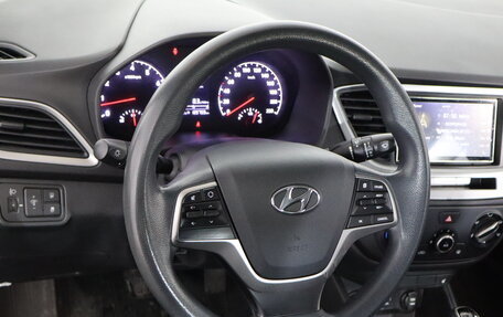 Hyundai Solaris II рестайлинг, 2017 год, 1 179 000 рублей, 9 фотография