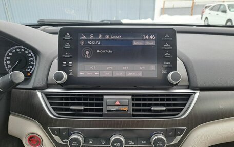 Honda Accord IX рестайлинг, 2017 год, 2 159 000 рублей, 15 фотография