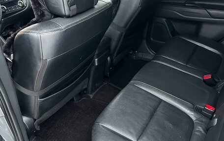 Mitsubishi Outlander III рестайлинг 3, 2012 год, 1 300 000 рублей, 8 фотография