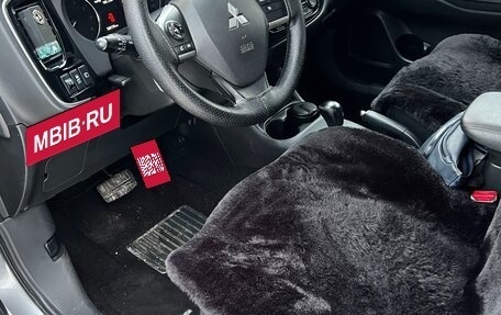 Mitsubishi Outlander III рестайлинг 3, 2012 год, 1 300 000 рублей, 7 фотография