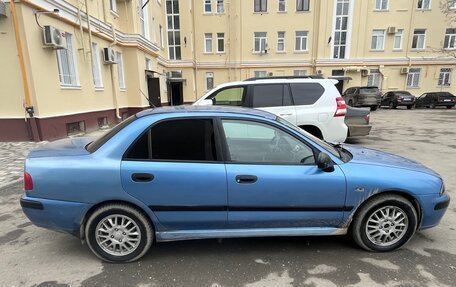 Mitsubishi Carisma I, 2001 год, 350 000 рублей, 12 фотография