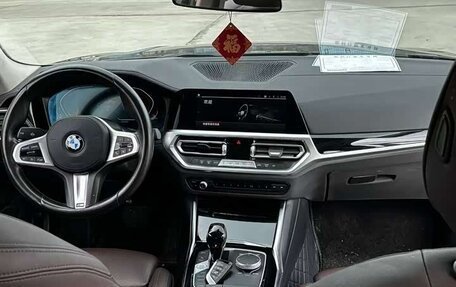 BMW 3 серия, 2022 год, 2 600 000 рублей, 9 фотография